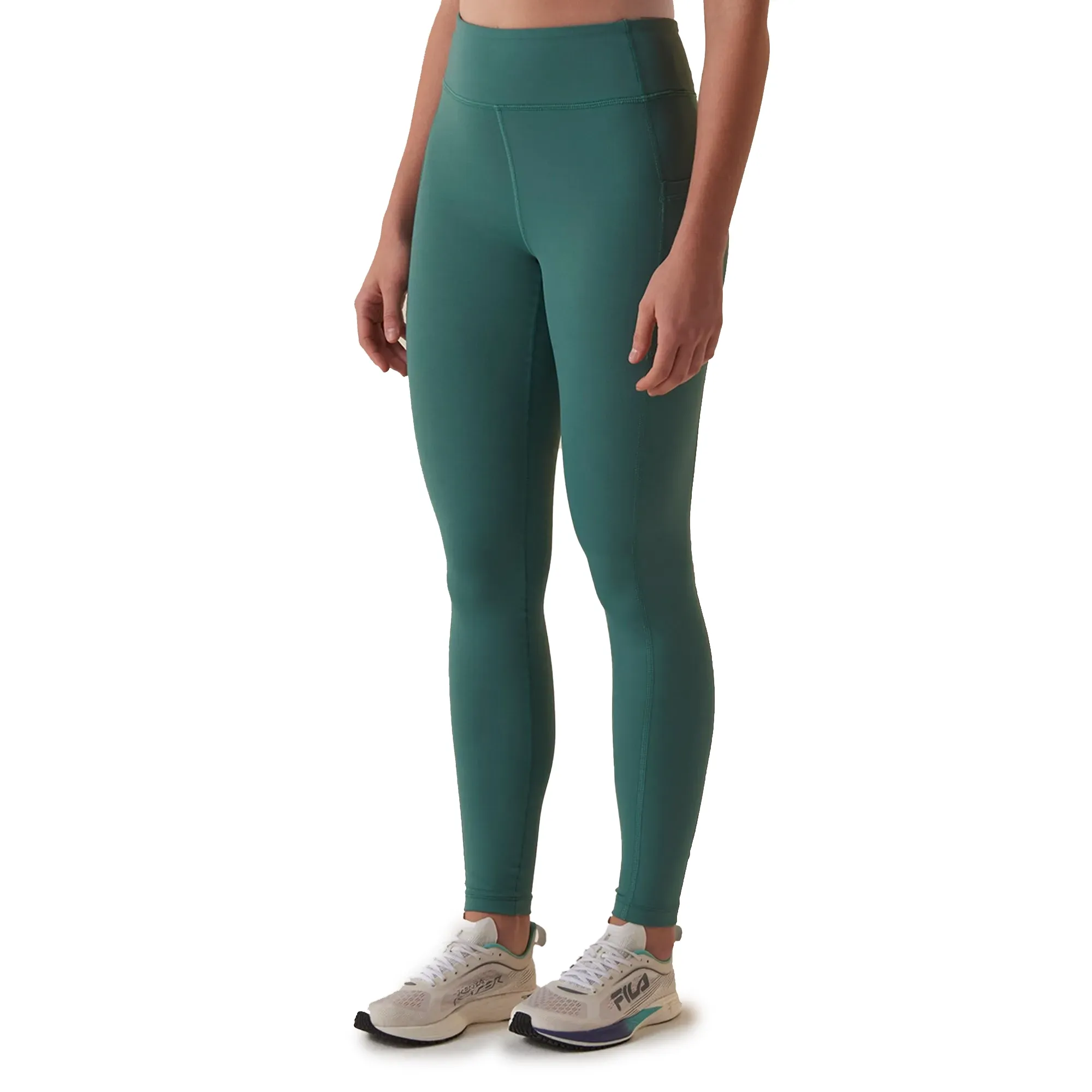 Calça legging esportiva feminina verde escuro com logo FILA nas costas vista traseira